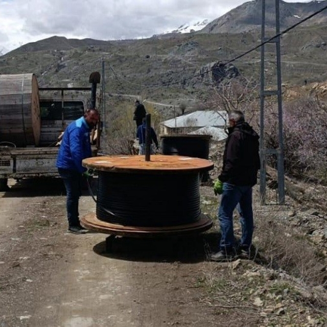 Hakkari'de heyelan sonrası iletişim alarmı