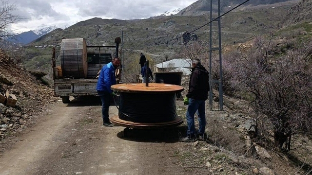 Hakkari'de heyelan sonrası iletişim alarmı