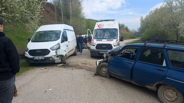 Tokat'ta trafik kazası: 4 yaralı