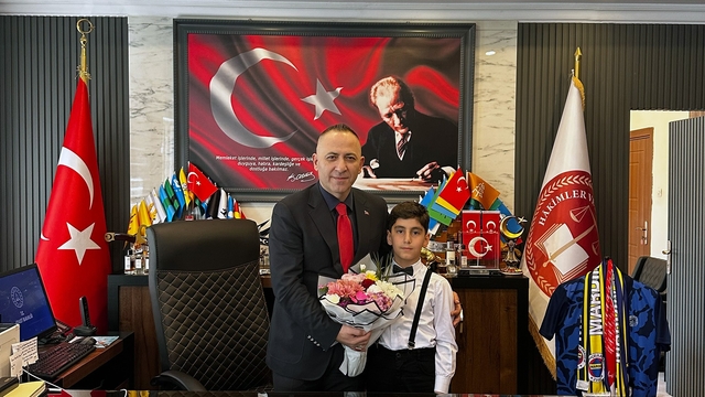 Mardin Cumhuriyet Başsavcısı Akbulut makamını 23 Nisan için öğrenciye emanet etti