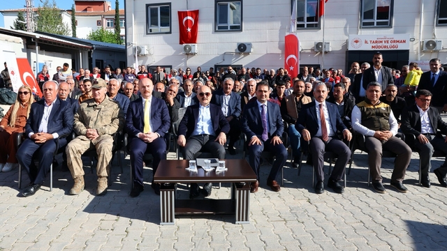 Çiftçilere zirai alet ve ekipman dağıtıldı