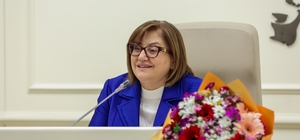 Şahin, başarılı sporcularla bir araya geldi