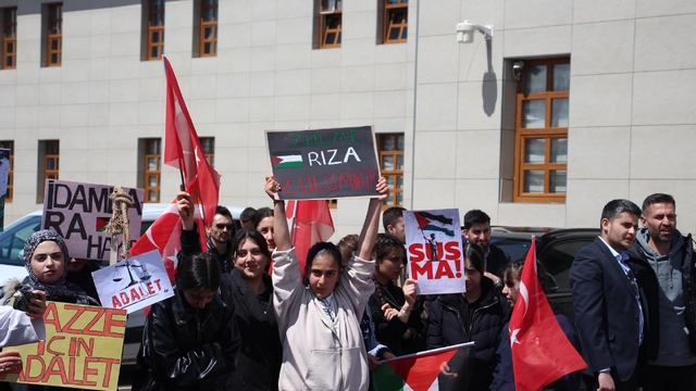 Ağrı'da akademisyen, öğrenci ve STK'lardan İsrail'in idam yasasına tepki