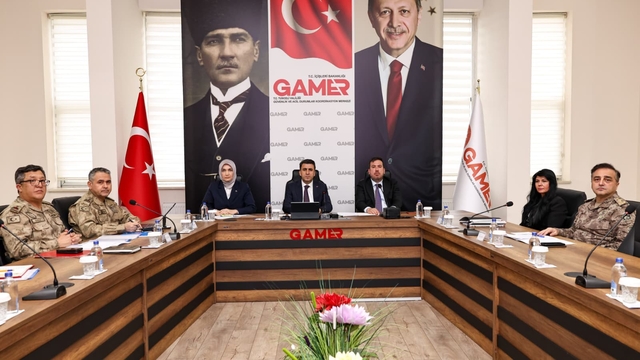Bakan yardımcıları Tuncay ve Yiğitbaşı, Tunceli'de Gülistan Doku soruşturmasına ilişkin toplantıya katıldı