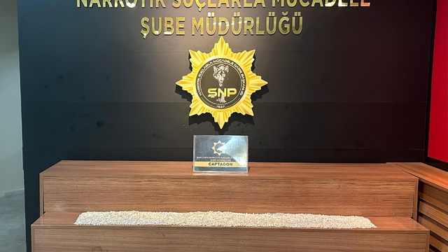 Şanlıurfa'da ağırlığında 34 bin adet uyuşturucu hap ele geçirildi