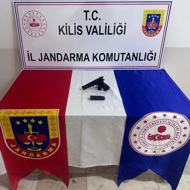 Kilis'te tarihi eser ve silah operasyonu