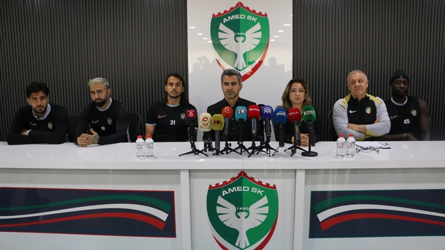 Amed Sportif Faaliyetler'den Süper Lig için kenetlenme çağrısı
Başkan Eren: "Kalan maçları alıp Süper Lig'e çıkacağız"