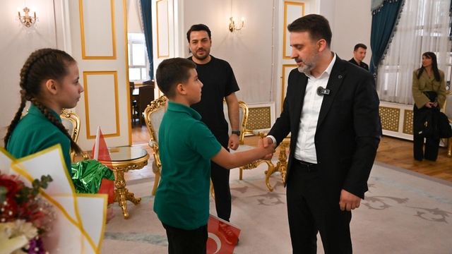 23 Nisan'da Başkanlık koltuğu çocukların oldu