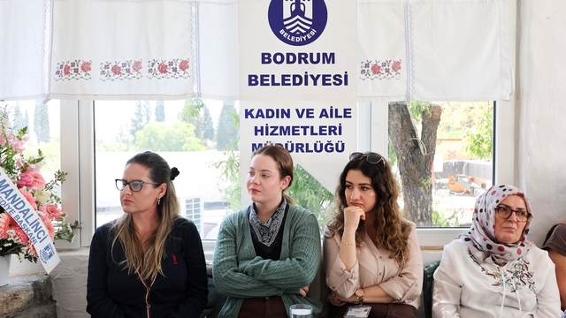 Belediyeden Bitez'de 'Bağımlılıkta Aile Yapısı ve Roller' semineri
