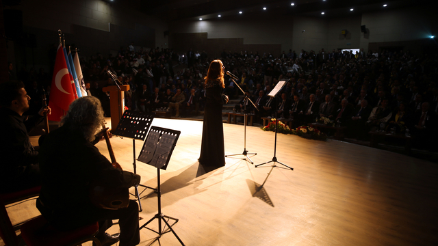 TDT Aksakallar Konseyi Başkanı Yıldırım, Ardahan Üniversitesi'nin fahri doktora töreninde konuştu: