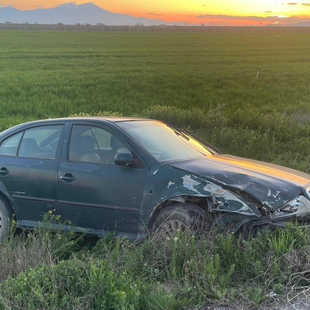 Karaman'da otomobiller çarpıştı: 3 yaralı