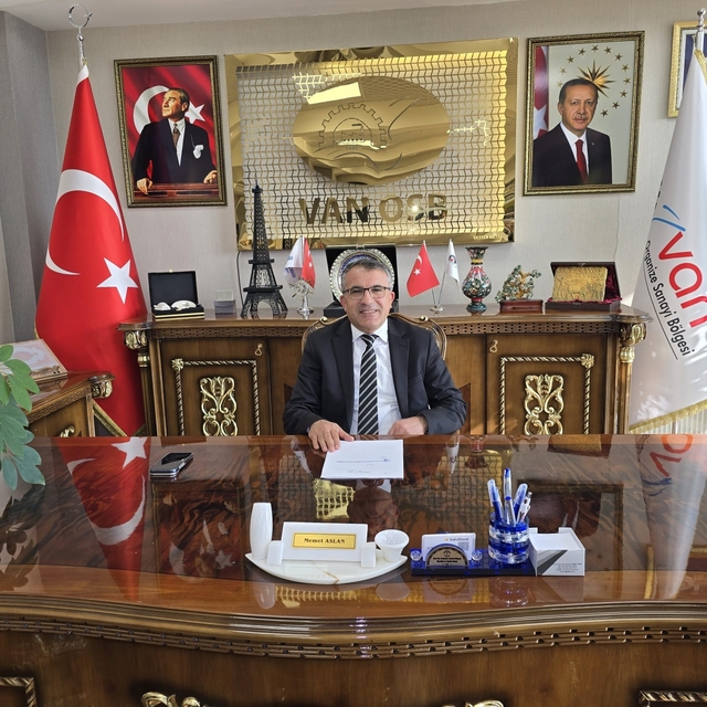 Başkan Memet Aslan'dan 23 Nisan mesajı