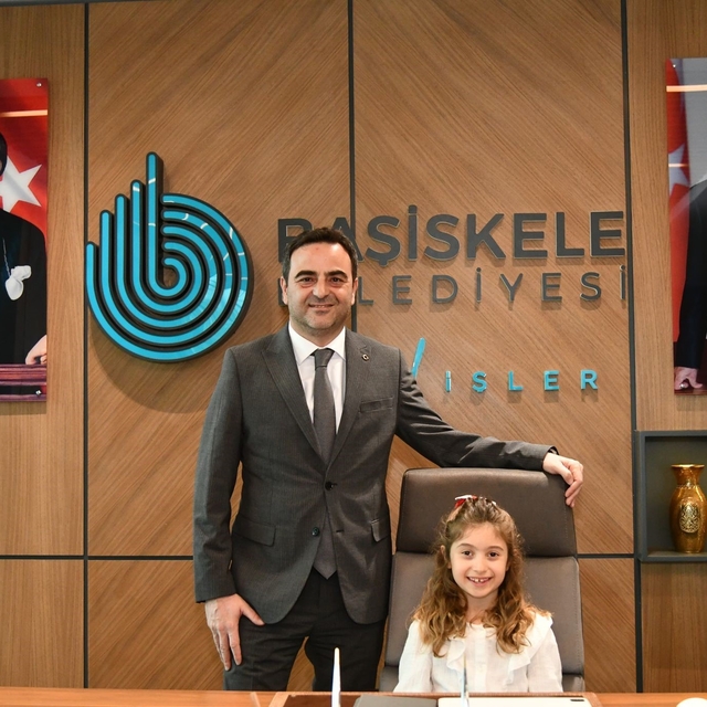 Başkanlık koltuğu 23 Nisan'da öğrenciye emanet edildi