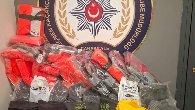 Çanakkale'de 30 kaçak göçmen yakalandı, 1 organizatör tutuklandı