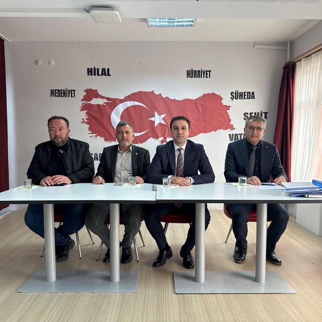 Çavdarhisar'da köylerin altyapı çalışmaları masaya yatırıldı