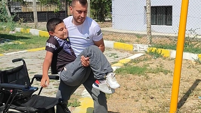 DMD'li Ayaz: Baba, yürümeyi çok özledim