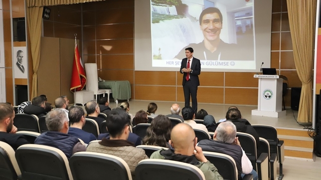 Belediye personeline eğitim