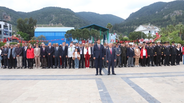 Fethiye'de 23 Nisan törenle kutlandı