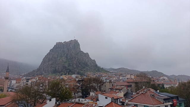 Afyonkarahisar'da yağmur etkili oldu