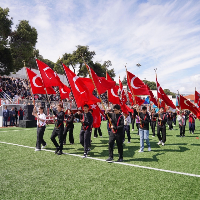 Ayvalık'ta 23 Nisan 106. kez coşkuyla kutlandı