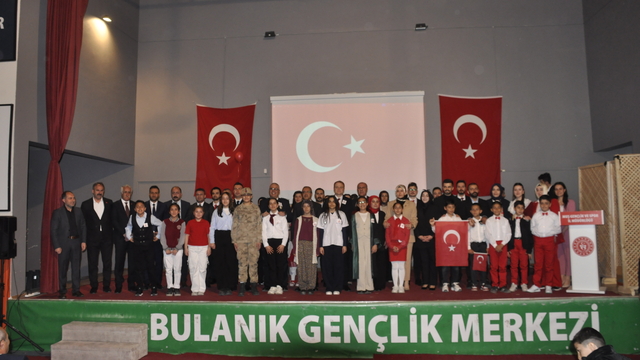Bulanık'ta 23 Nisan Ulusal Egemenlik ve Çocuk Bayramı kutlandı