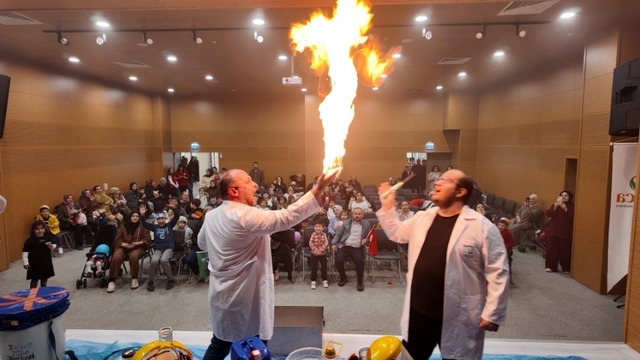 Çocukların bayramı Gonca'da şenliğe dönüştü
