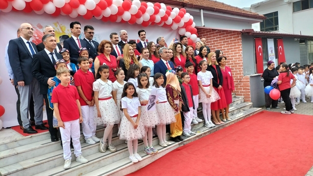 Köyceğiz'de 23 Nisan Ulusal Egemenlik ve Çocuk Bayramı kutlandı