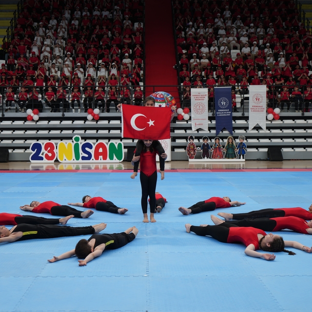 Kırıkkale'de 23 Nisan etkinlikleri renkli görüntülere sahne oldu