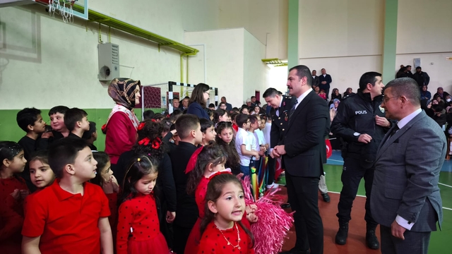 Bahşılı ve Karakeçili'de 23 Nisan Ulusal Egemenlik ve Çocuk Bayramı kutlandı