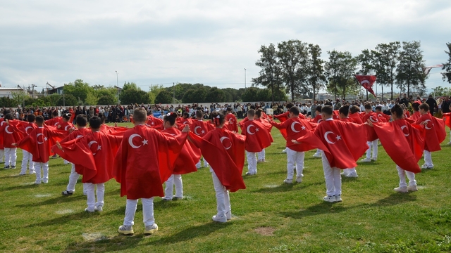 Didim'de 23 Nisan statta kutlandı