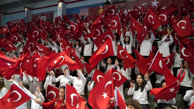 Samsun'da 23 Nisan, dünya çocuklarıyla kutlandı