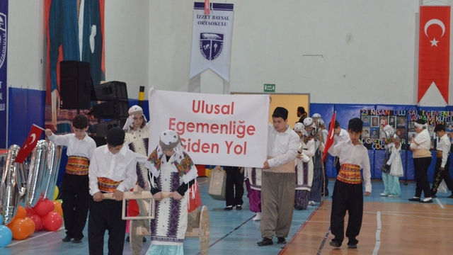 Bolu'da 23 Nisan çeşitli etkinliklerle kutlandı