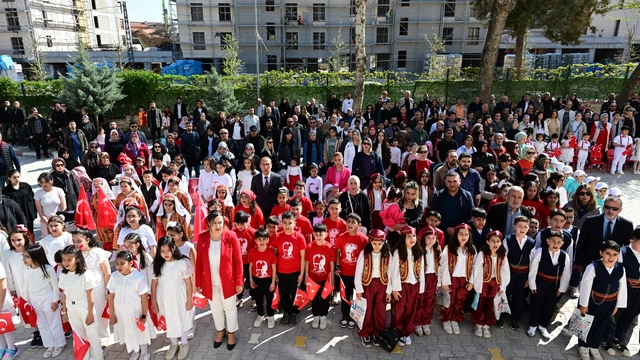 Fırat İlköğretim Okulu'nda 23 Nisan etkinliği