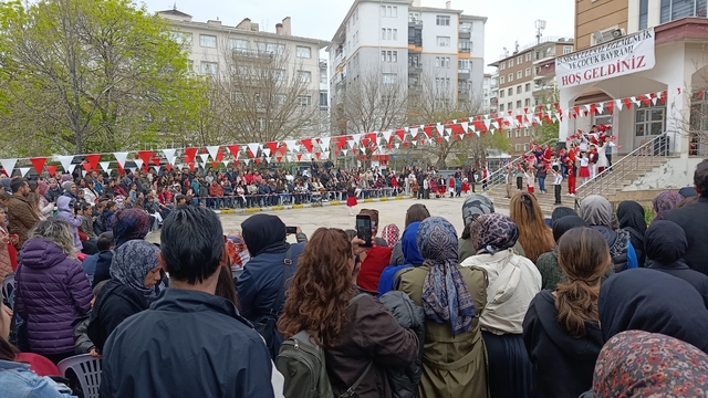 Kırşehir'de 23 Nisan coşkuyla kutlandı