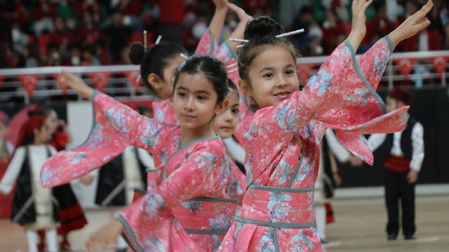 Cizre'de 23 Nisan kutlamaları