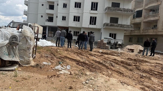 Çalıştığı inşaatın 3'üncü katından düşen işçi, ağır yaralı
