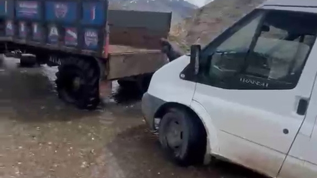 23 Nisan'da çocuklar yolda kaldı