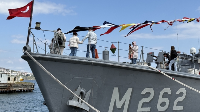 Tekirdağ'da "TCG Enez" gemisi ziyarete açıldı