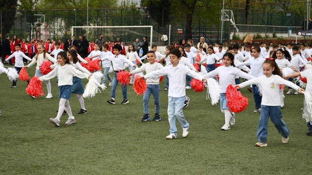 Osmaneli'de 23 Nisan Ulusal Egemenlik ve Çocuk Bayramı kutlandı