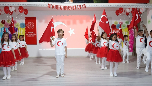 Pasinler'de 23 Nisan coşkuyla kutlandı