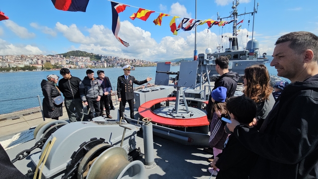 TCG Erdemli Mayın Avlama gemisi, 23 Nisan'da ziyarete açıldı