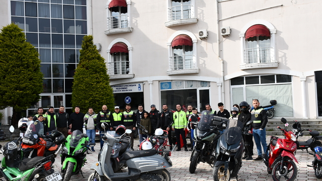 Samsun'da motosiklet sürücülerinden "23 Nisan" turu