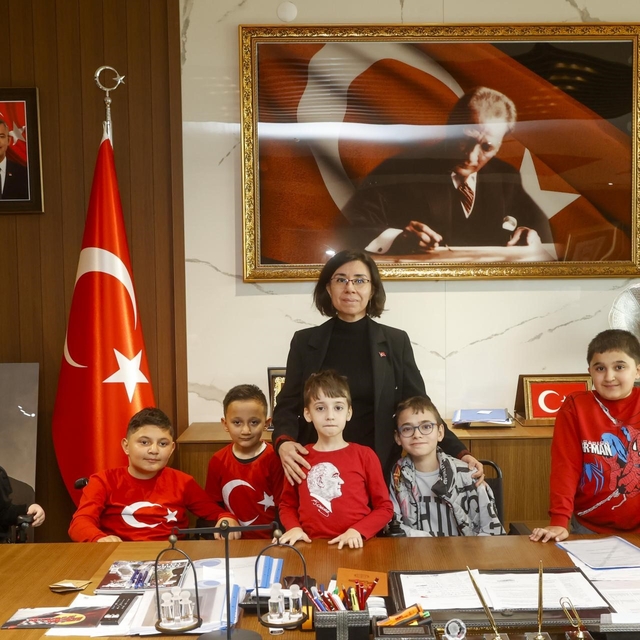 Başkanvekili Özkan özel misafirlerini ağırladı