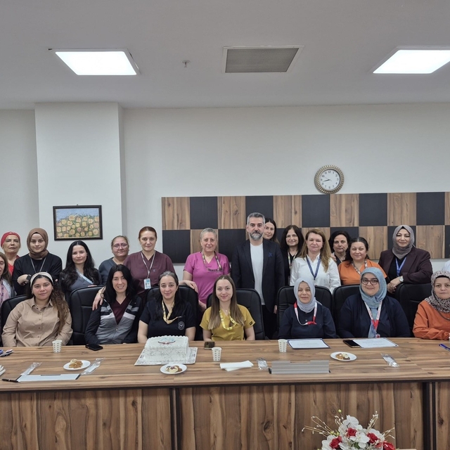 Bilecik'te 'Ebeler Haftası' kapsamında buluşma