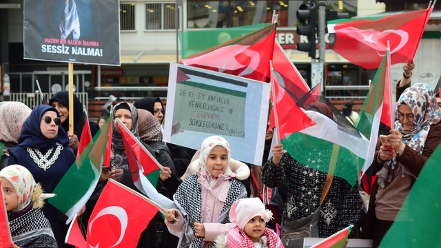 Nazilli'de İsrail'in Filistinli esirleri hedef alan "idam yasası" protesto edildi