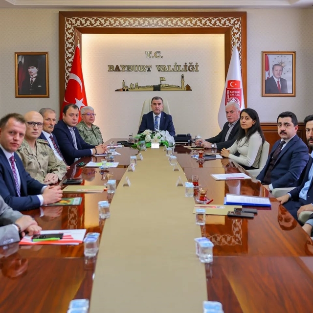 Bayburt'ta okul güvenliği için alınan tedbirler değerlendirildi
