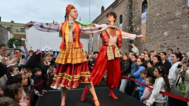 Mesir Festivali'nde kültürlerin zarafeti podyuma taşındı
