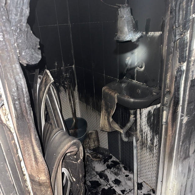 Diyarbakır'da otel odasında yangın: 3 kişi kurtarıldı
