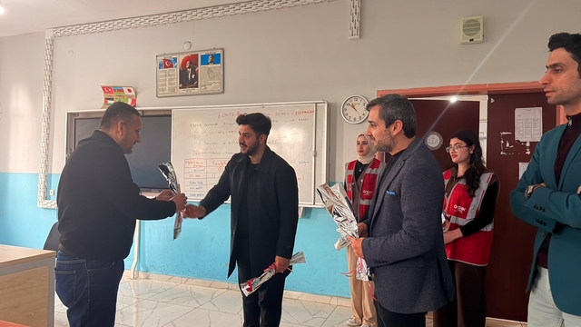Mardin Önder İmam Hatipliler Derneği okulları ziyaret etti