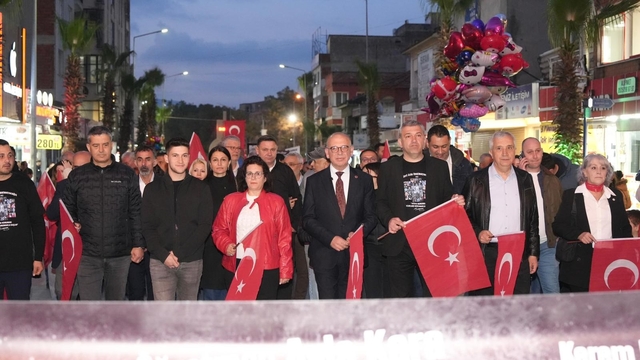 Turgutlu'da 'Sessiz Saygı' korteji